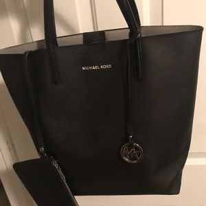 Michael Kors Handbag w credit card purse